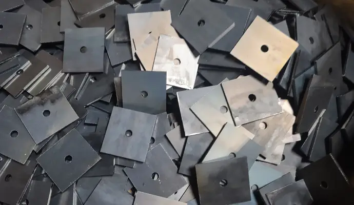 Fiber Laser Table Cutting
