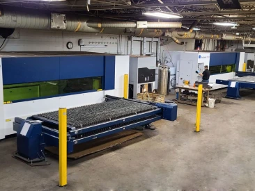 Fiber Laser Table Cutting